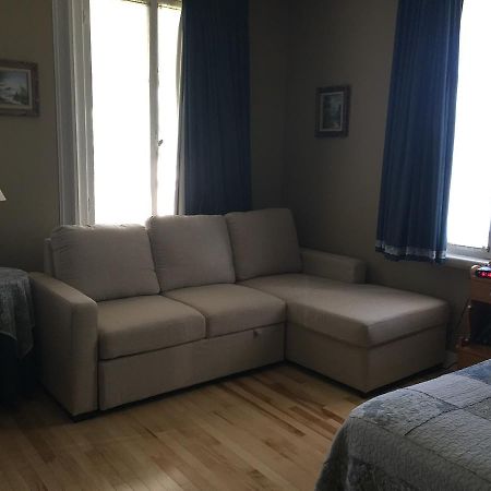 Bed and Breakfast Gil Ann Saint-Andre-Avellin Екстер'єр фото