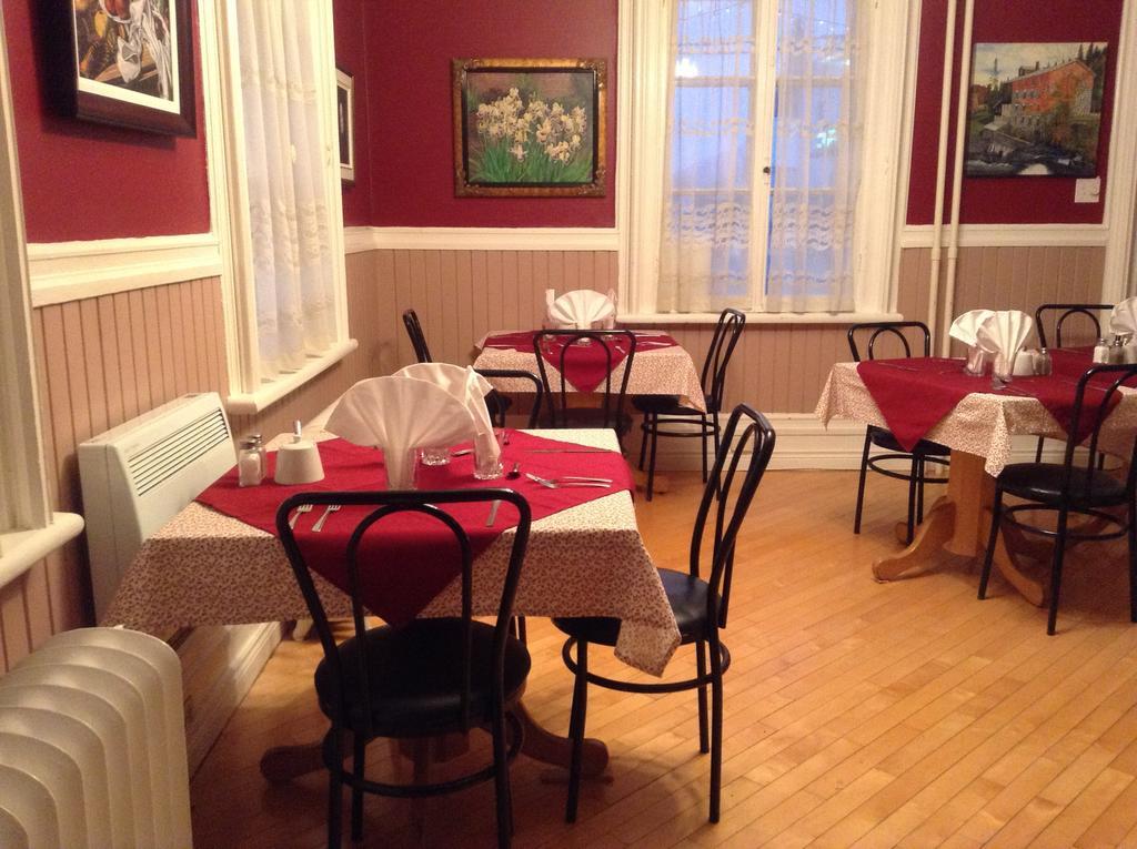 Bed and Breakfast Gil Ann Saint-Andre-Avellin Екстер'єр фото