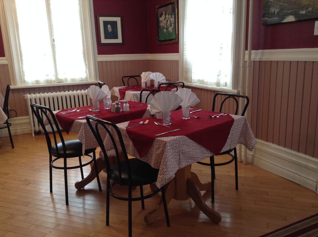 Bed and Breakfast Gil Ann Saint-Andre-Avellin Екстер'єр фото