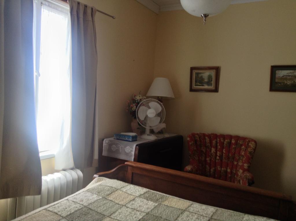 Bed and Breakfast Gil Ann Saint-Andre-Avellin Екстер'єр фото